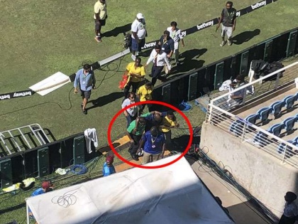 India vs West Indies, 2nd test: Great batsman collapses on the field before the match and goes straight to hospital | India vs West Indies, 2 nd test : सामन्यापूर्वीच मैदानात 'हे' महान फलंदाज कोसळले आणि थेट हॉस्पिटलमध्ये दाखल झाले