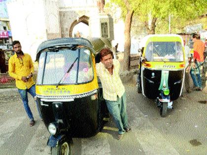  Rikshasarthi to change image of rickshaw drivers | रिक्षाचालकांची प्रतिमा बदलण्यासाठी ‘रिक्षासारथी’