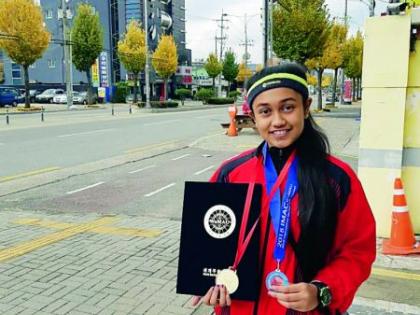 Sanya gets Gold in World Junior Sikai Martial Art Championship | विश्व ज्युनियर सिकई मार्शल आर्ट स्पर्धेत नागपूरच्या सान्याला सुवर्ण