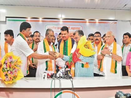 Munde's name came up and my persecution began Anna Dange opened up while rejoining BJP after 23 years | मुंडेंचे नाव आले अन् माझा छळवाद सुरू झाला; २३ वर्षांनी भाजपमध्ये फेरप्रवेश करताना अण्णा डांगेंनी मोकळे केले मन Munde's name came up and my persecution began Anna Dange opened up while rejoining BJP after 23 years | मुंडेंचे नाव आले अन् माझा छळवाद सुरू झाला; २३ वर्षांनी भाजपमध्ये फेरप्रवेश करताना अण्णा डांगेंनी मोकळे केले मन