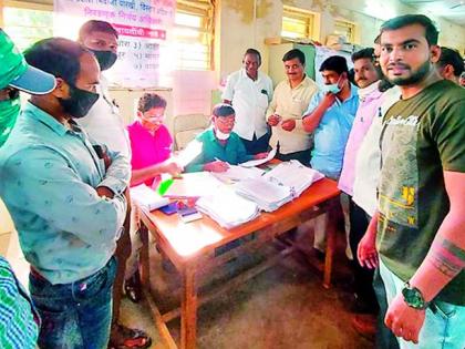 12,677 nominations for 5,159 seats in the district | जिल्ह्यात 5,159 जागांसाठी 12,677 नामांकन 12,677 nominations for 5,159 seats in the district | जिल्ह्यात 5,159 जागांसाठी 12,677 नामांकन