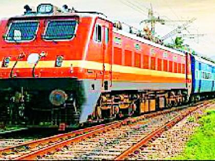 The Wadasa-Gadchiroli railroad crossing in the forest area | वनकायद्याच्या कचाट्यात रखडला वडसा-गडचिरोली रेल्वेमार्ग The Wadasa-Gadchiroli railroad crossing in the forest area | वनकायद्याच्या कचाट्यात रखडला वडसा-गडचिरोली रेल्वेमार्ग