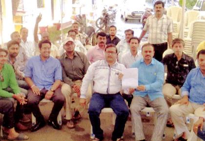 The boycott of contractor tender | कंत्राटदारांचा निविदांवर बहिष्कार The boycott of contractor tender | कंत्राटदारांचा निविदांवर बहिष्कार