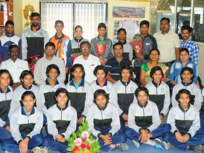 Felicitations of National Players of Sports Academy | क्रीडा प्रबोधिनीतील राष्ट्रीय खेळाडूंचा सत्कार