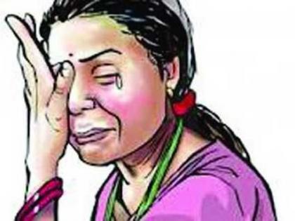 Attempted to kill a married woman with pesticides | किटकनाशक पाजून विवाहितेला ठार मारण्याचा केला प्रयत्न Attempted to kill a married woman with pesticides | किटकनाशक पाजून विवाहितेला ठार मारण्याचा केला प्रयत्न