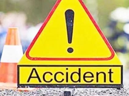 Three injured in a two-wheeler accident near Mithfali | मिठ्याफळीजवळ दुचाकी अपघातात तिघे जखमी Three injured in a two-wheeler accident near Mithfali | मिठ्याफळीजवळ दुचाकी अपघातात तिघे जखमी