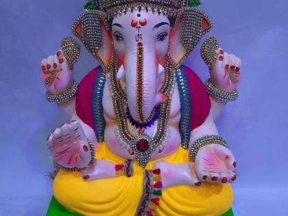 Ganpati Bappa left for America | गणपती बाप्पा निघाले अमेरिकेला