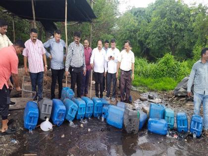 Excise Department's raids on desi liquor establishments of the Gulf Coast in Thane | ठाण्यातील खाडी किनारच्या हातभट्टी दारु अड्डयांवर उत्पादन शुल्क विभागाचे धाडसत्र