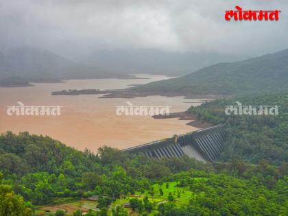 Water release from Koyna Dam will be increased on Thursday, Irrigation Department informed | कोयना धरणातून गुरुवारी पाण्याचा विसर्ग वाढवणार, सिंचन विभागाने दिली माहिती