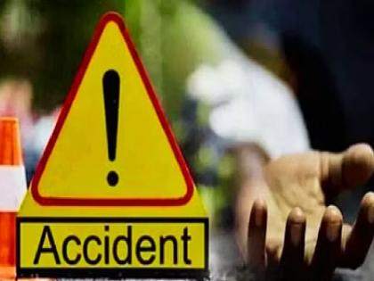 Two-wheeler falls on Purna river bridge, two youths die | पूर्णा नदी पुलावर दुचाकी घसरली, दोन तरुणांचा मृत्यू