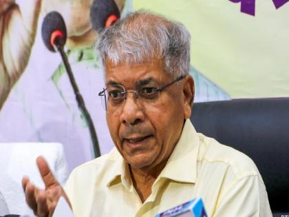We lost the war because of the incompetent Prime Minister; Prakash Ambedkar's attack | नाकर्त्या पंतप्रधानांमुळे जिंकलेले युद्ध हरलो; प्रकाश आंबेडकर यांचा हल्लाबोल We lost the war because of the incompetent Prime Minister; Prakash Ambedkar's attack | नाकर्त्या पंतप्रधानांमुळे जिंकलेले युद्ध हरलो; प्रकाश आंबेडकर यांचा हल्लाबोल