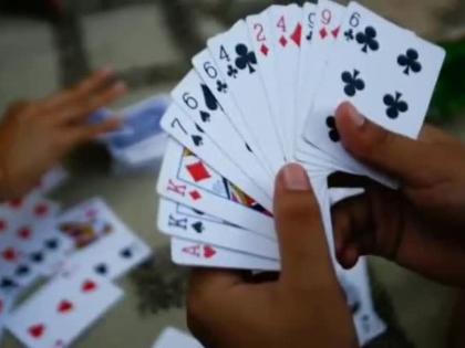 Gambling raided in Shegaon, 1 Crore 8 Lakh worth seized | शेगावात जुगारावर छापा, १ कोटी ८ लाखांचा मुद्देमाल जप्त