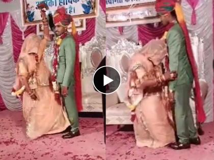 bridal dance in wedding while dancing bride fall down video goes viral on social media | स्टेजवर नाचताना नववधूचा तोल गेला; नवरदेवाची बघ्याची भूमिका, Video होतोय व्हायरल... 