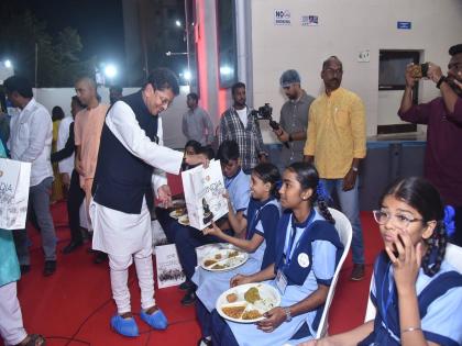 Inauguration of Akshaya Patra Foundation's 68th kitchen; The presence of Education Minister Deepak Kesarkar | अक्षय पात्र फाऊंडेशनच्या 68व्या स्वयंपाकघराचे उदघाटन; शिक्षण मंत्री दीपक केसरकर यांची उपस्थिती