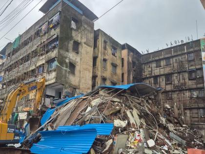 Virar building accident case; 5 people including developer, landowner arrested | विरार इमारत दुर्घटना प्रकरण; विकासक, जागामालकांसह ५ जणांना अटक