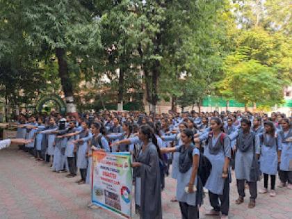 Officers, employees took an oath to be active for disaster relief! | अधिकारी, कर्मचाऱ्यांनी घेतली आपत्ती निवारणासाठी सक्रीय राहण्याची शपथ !