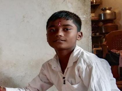 A schoolboy was strangled to death in hivret | हिवरेत शाळकरी मुलाचा गळा आवळून खून, कारण अस्पष्ट