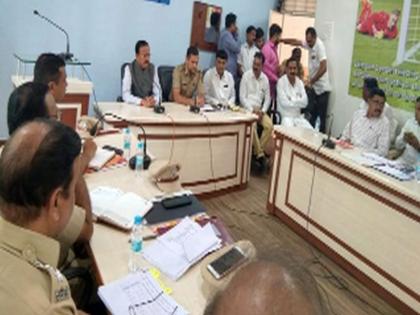 Do not apply gallot in the district | जिल्ह्यात गालबोट लागू देऊ नका Do not apply gallot in the district | जिल्ह्यात गालबोट लागू देऊ नका