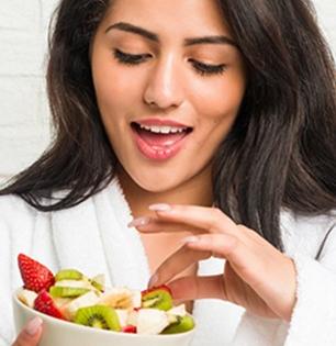 काय खाल्लं की तुमचा मूड बदलतो? खूप स्ट्रेस आला तर काय खावं आणि काय खाणं टाळणं उत्तम?