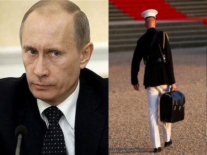 Mysterious suitcase with Vladimir Putin amid Ukraine Conflicts! Ability to destroy the whole world, more than 6000 nuclear weapons' connected | Vladimir Putin Briefcase: पुतीन यांच्यासोबत रहस्यमयी सूटकेस! एका क्षणात सारे जग उद्ध्वस्त करण्याची क्षमता