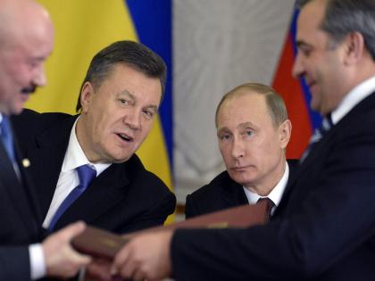 Russia Ukraine War: Big Claim! Fugitive former president Viktor Yanukovych behind attacks on Ukraine; Russia want him to be president of Ukraine | Russia Ukraine War: मोठा दावा! युक्रेनवरील हल्ल्यांमागे फरार माजी राष्ट्राध्यक्ष; रशिया मोठा डाव खेळण्याच्या तयारीत