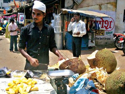 Carnatic jacket entered the Vikramgad market | कर्नाटकी फणस विक्रमगडच्या बाजारात दाखल