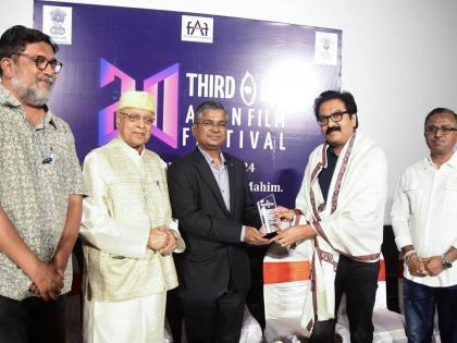 Sudhir Nandgaonkar Memorial Award to writer Prakash Magdoom, 20th 3rd I Asian Film Festival concludes with award winning Marathi film 'Sthal' | प्रकाश मगदूम यांना सुधीर नांदगावकर मेमोरियल पुरस्कार, 'स्थळ' सिनेमाने थर्ड आय फिल्म फेस्टिव्हलची सांगता