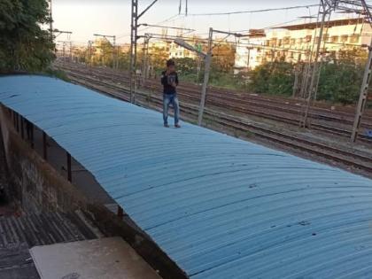 arrangement of fans, benches, etc. by erecting a shed of about a quarter of a kilometer on the footpath, but the safety of the local residents is at stake. | पादचारी मार्गावर तब्बल पाऊण किमी लांबीची शेड उभारून पंखे, बेंच आदींची व्यवस्था मात्र स्थानिक रहिवाश्यांची सुरक्षा वाऱ्यावर