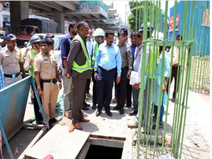 The MLAs took the authorities over the problems that arose during the metro work | मेट्रो कामा दरम्यान निर्माण झालेल्या समस्यां वरून आमदारांनी अधिकाऱ्यांना घेतले फैलावर