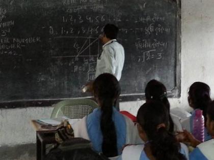 Appointments of teachers under the signatures of non-living education officers? | हयात नसलेल्या शिक्षणाधिकाऱ्यांच्या स्वाक्षरीने शिक्षकांच्या नियुक्त्या ?