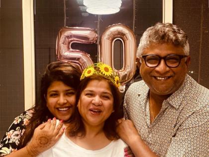 marathi Director Kedar Shinde special post for wife on her birthday | Kedar Shinde : तुमच्या साक्षीने वचन देतो, यापुढे तिच्या ओटीत..., केदार शिंदे यांची बायकोसाठी खास पोस्ट