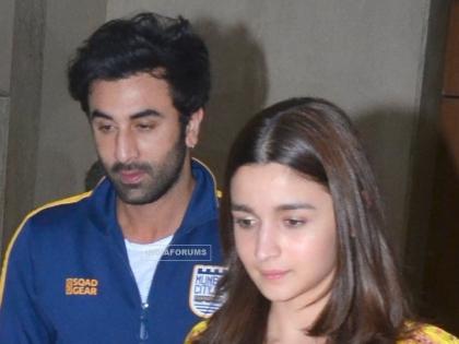  Watch Video: Ranbir Kapoor and Alia Bhatt caught in an argument | Watch Video: रणबीर कपूर -आलिया भट्ट यांच्यात बिनसले तरी काय?