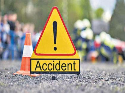 The call came and there was an accident. A young man standing at the bus stop was hit by a truck | फोन आला अन् अपघात झाला; बस थांब्यावर उभ्या असलेल्या तरुणाला ट्रकची धडक, मृत्यू