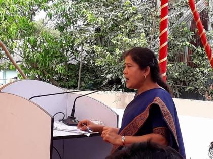 Social activist ulka mahajan warns to Government | सरकारचा जेट्टी व रोरो सेवेच्या आड पूल बांधण्याचा डाव हाणून पाडणार - उल्का महाजन यांचा इशारा