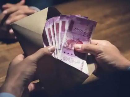 BDO caught taking bribe of Rs 65,000 in Gondia | गोंदियात ६५ हजारांची लाच घेताना बीडीओ जाळ्यात