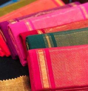 जुनी सिल्कची साडीही दिसेल नुकतीच दुकानातून आणल्यासारखी चमकदार, ५ टिप्स-सिल्कच्या साड्या वर्षानूवर्षे नव्याकोऱ्या