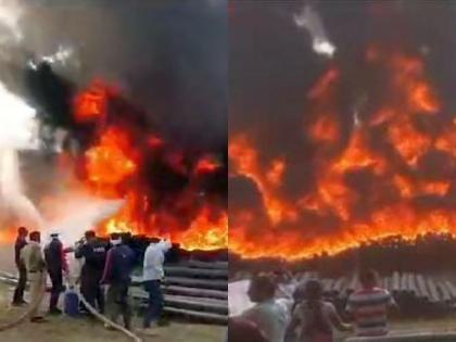 Jaljeevan Mission pyre burst into flames due to firecrackers in Bokhara, loss of crores of rupees | बोखाऱ्यात फटाक्यामुळे जलजीवन मिशनच्या पाइचा उडाला भडका, कोट्यवधी रुपयांचे नुकसान