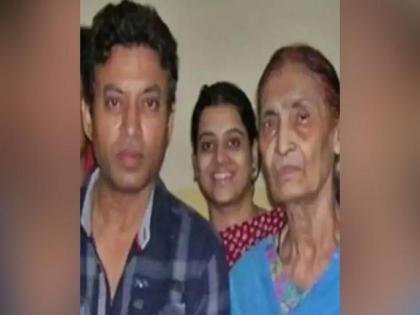 The mother's funeral was taken on a video call 3 days ago, and the exit was taken by Irfan Khan today TJL | 3 दिवसांपूर्वी व्हिडिओ कॉलवर घेतले आईचे अंत्यदर्शन, आणि आज स्वतःच घेतली एक्झिट