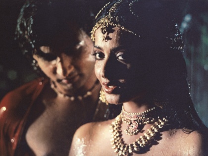 shekhar suman talking about debut film utsav and first shot was lovemaking scene with rekha | ‘उत्सव’ पुन्हा चर्चेत, शेखर सुमन यांनी सांगितला रेखासोबतच्या ‘त्या’ बोल्ड सीन्सचा किस्सा