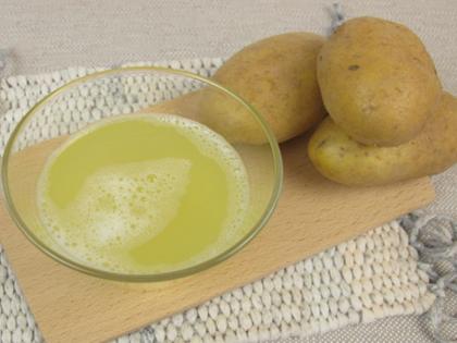 Benefits Of Potato Juice For Your Skin And Health | बटाट्याच्या रसाचे हे आरोग्यदायी फायदे वाचून व्हाल थक्क