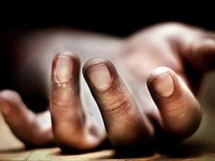 One killed in Parola Chorwad road | पारोळा चोरवड रस्त्यावर एकाचा घातपात