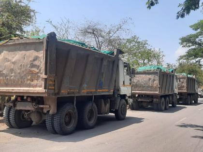 CIDCO strikes on debris mafia in the middle of the night ten dumpers seized navi mumbai | नवी मुंबई : डेब्रिजमाफीयांवर सिडकोची मध्यरात्री धडक, दहा डंपर जप्त