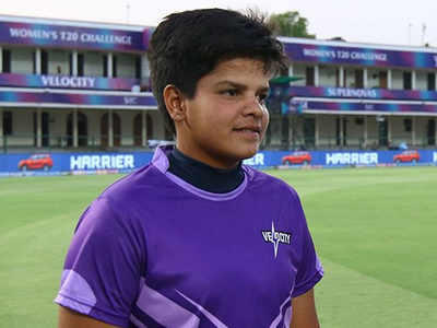 15-year-old Shefali got a place in the Indian T20 squad | १५ वर्षांच्या शेफालीला मिळाले भारतीय टी२० संघात स्थान