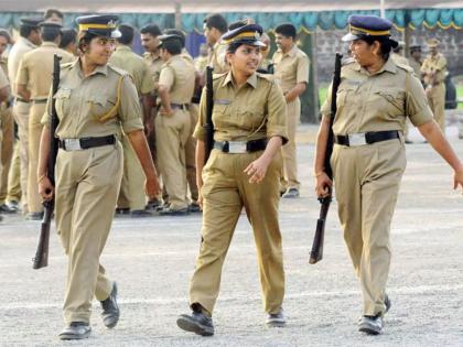 Why shouldn't there be fifty percent women's in the police? | पोलिसांमध्ये निम्म्या स्त्रिया का नसाव्यात? स्वातंत्र्यानंतरही पोलीस दलात पुरुषांचेच प्राबल्य...