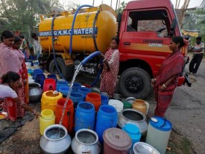 Shiv Sena feeds tanker lobby; Thanekar is thirsty without water; Sanjay Kelkar Allegation | शिवसेनेने टँकर लॉबीला पोसले, ठाणेकर पाण्यावाचून तहानले; आमदार संजय केळकर यांचा आरोप