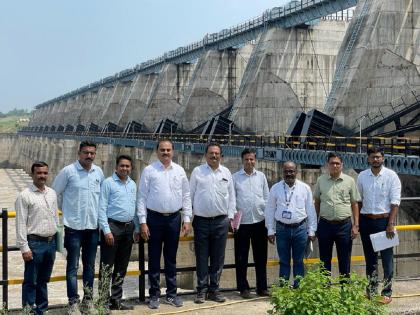 75 percent of the water storage to the Shelgaon project has available | शेळगाव प्रकल्पात होणार ७५ टक्के पाणीसाठा; धरण सुरक्षा मंडळाच्या अधिकाऱ्यांनी केली पाहणी 