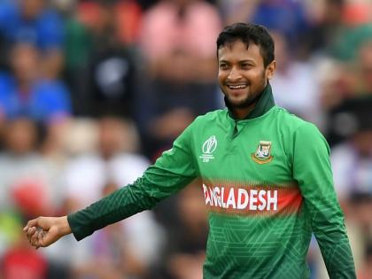 BCB to investigate sponsorship social-media post from Shakib Al Hasan with betting increased | सट्टेबाजीत गुंतलेल्या शाकिब अल हसनच्या अडचणीत वाढ