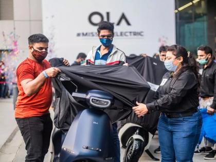 Ola S1 Pro: We will deliver Ola electric scooter in 14 days; The company will keep the new word ... |  Ola S1 Pro: ओला इलेक्ट्रीक स्कूटर १४ दिवसांत डिलिव्हर करू; कंपनी नवा शब्द पाळणार...