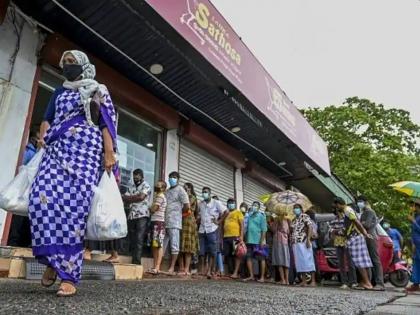 Sri Lanka Crisis: Not China, after all, India rushed to the aid of Sri Lanka; Trucks of food are being loaded | Sri Lanka Crisis: चीन नाही, अखेर भारतच श्रीलंकेच्या मदतीला धावला; अन्नधान्याचे ट्रकचे ट्रक लोड होतायत