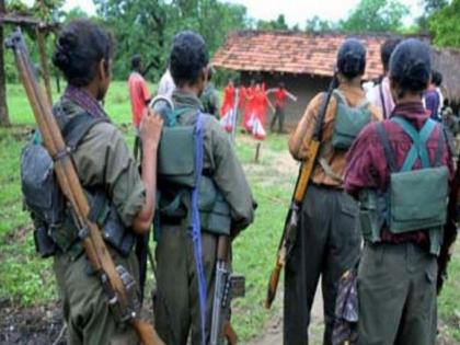 Four Naxalites arrested; 18 lakh reward, including a woman | चार नक्षलवाद्यांना अटक; १८ लाखांचे इनाम, एका महिलेचाही समावेश